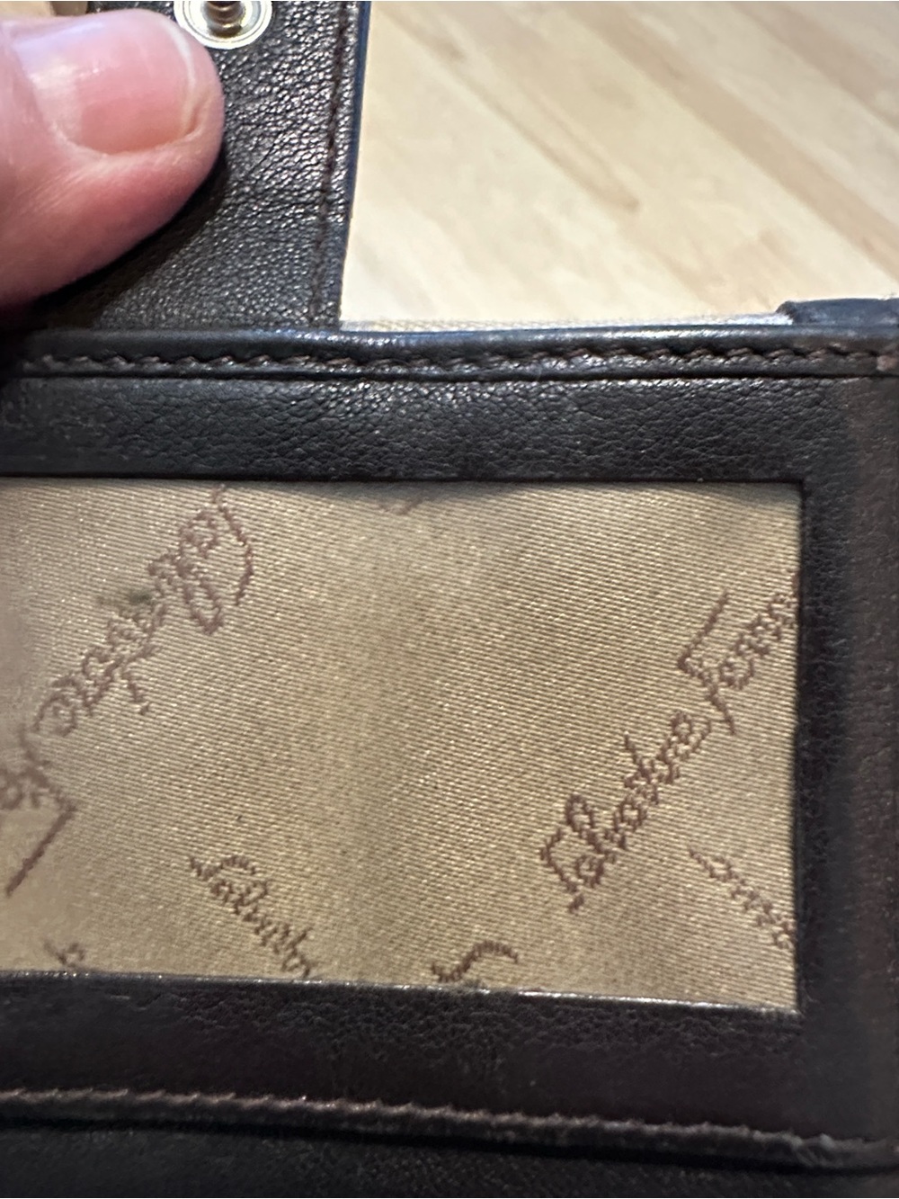 Salvatore FerragamoLeather ID Wallet with Branded Lining - Dark Brown